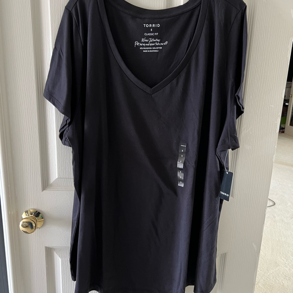 Torrid Classic Fit Jersey V-Neck Black Tee Top